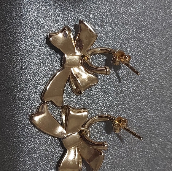 Coach earrings - Picture 3 of 3